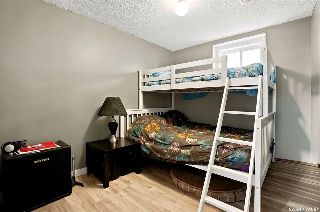 813 Horace Street Regina SK S4T 5K9