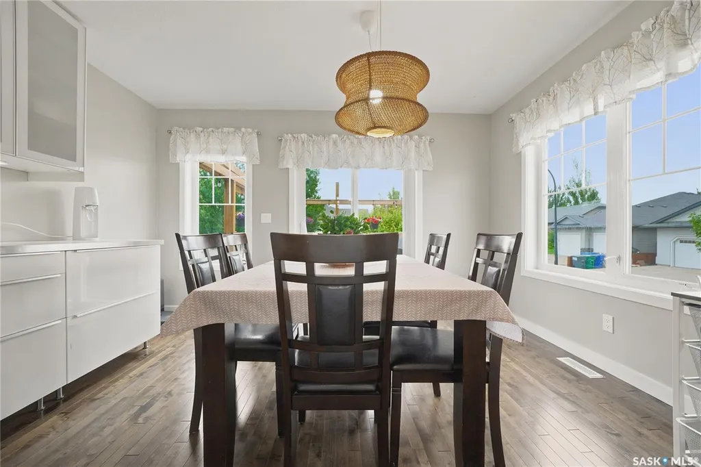 303 East Hampton Boulevard E Saskatoon SK S7R 0A5