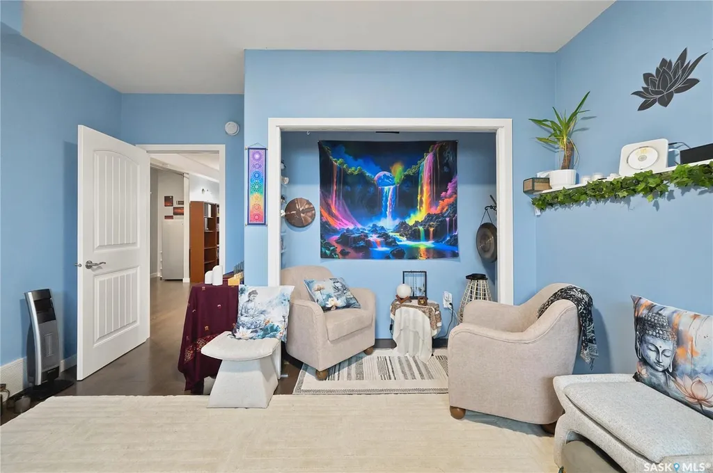 303 East Hampton Boulevard E Saskatoon SK S7R 0A5
