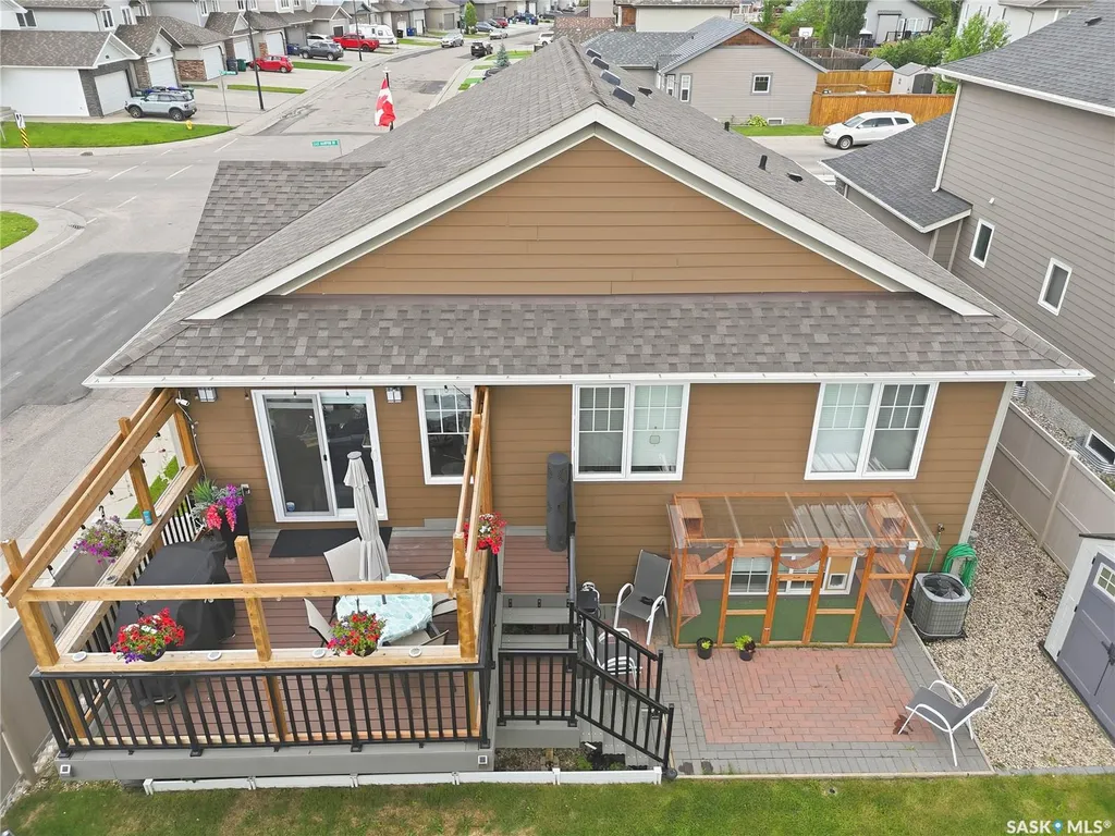303 East Hampton Boulevard E Saskatoon SK S7R 0A5