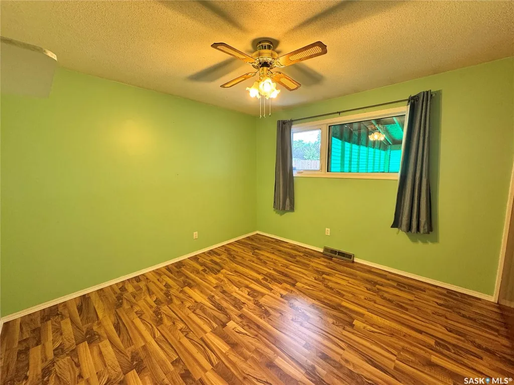 213 5th Avenue E Biggar SK S0K 0M0