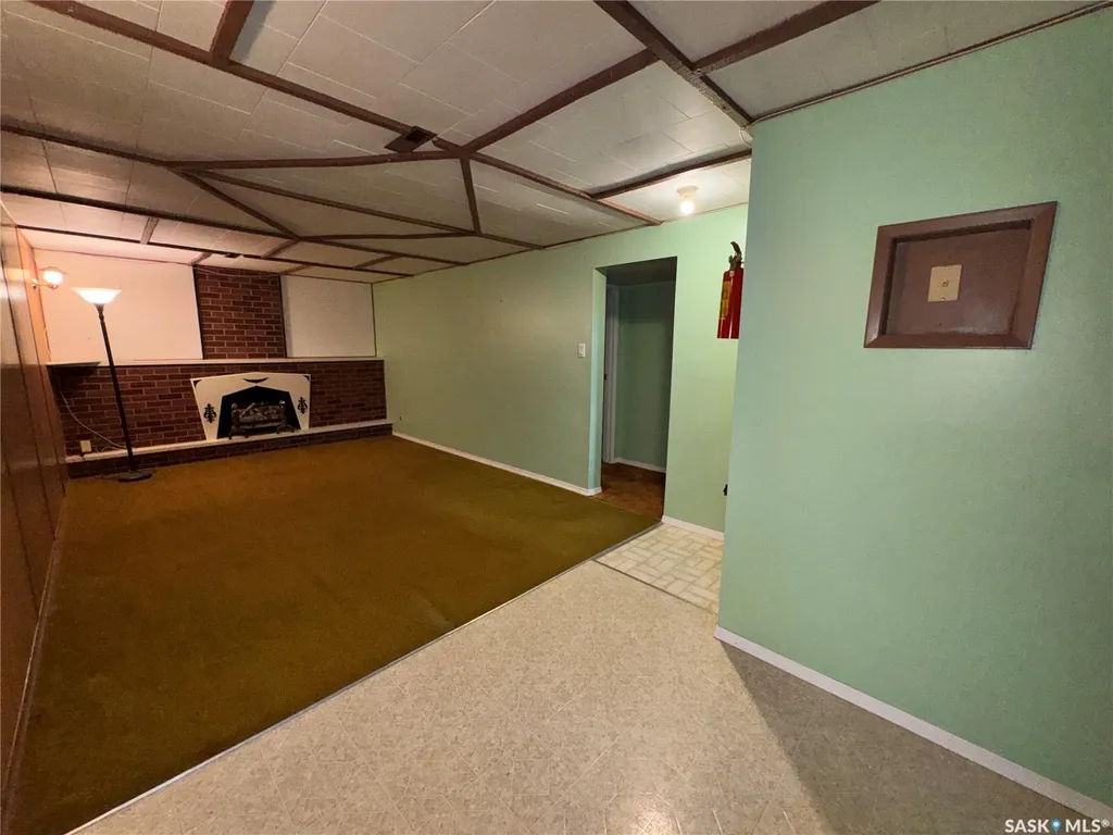 213 5th Avenue E Biggar SK S0K 0M0
