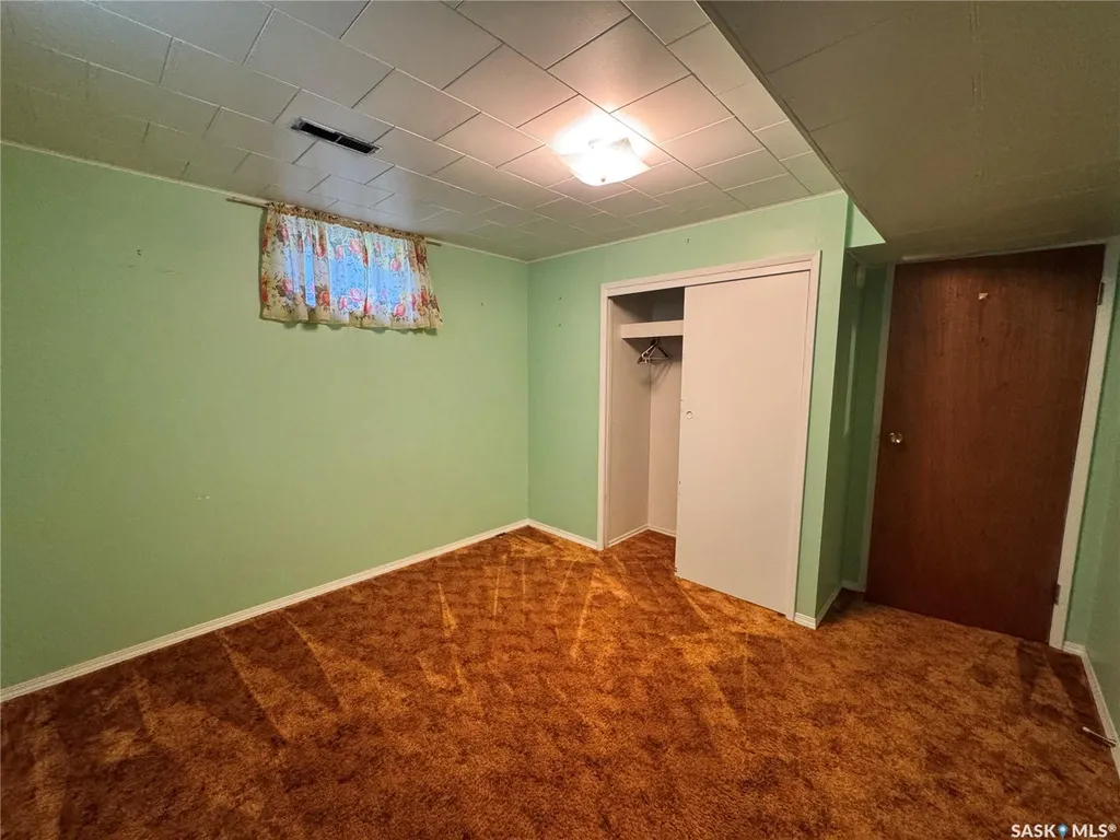 213 5th Avenue E Biggar SK S0K 0M0