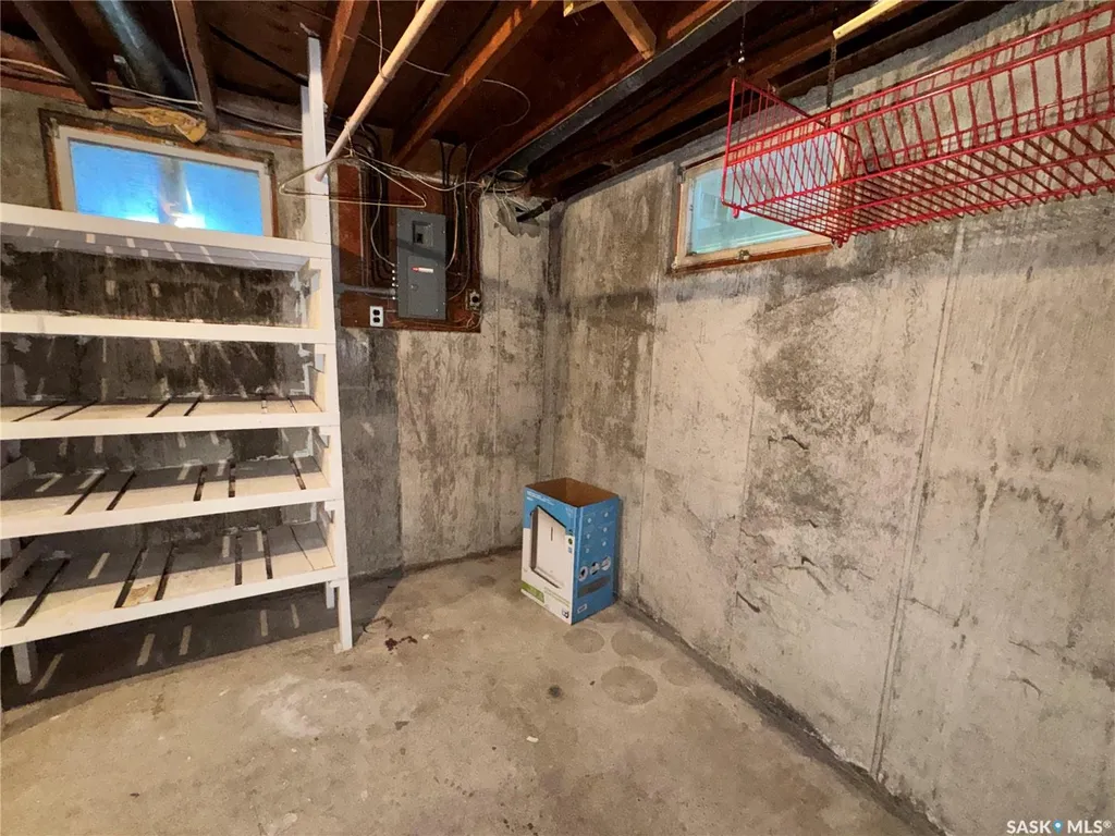 213 5th Avenue E Biggar SK S0K 0M0