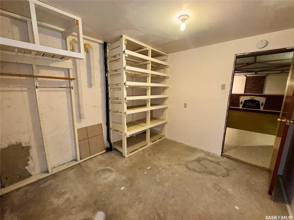 213 5th Avenue E Biggar SK S0K 0M0