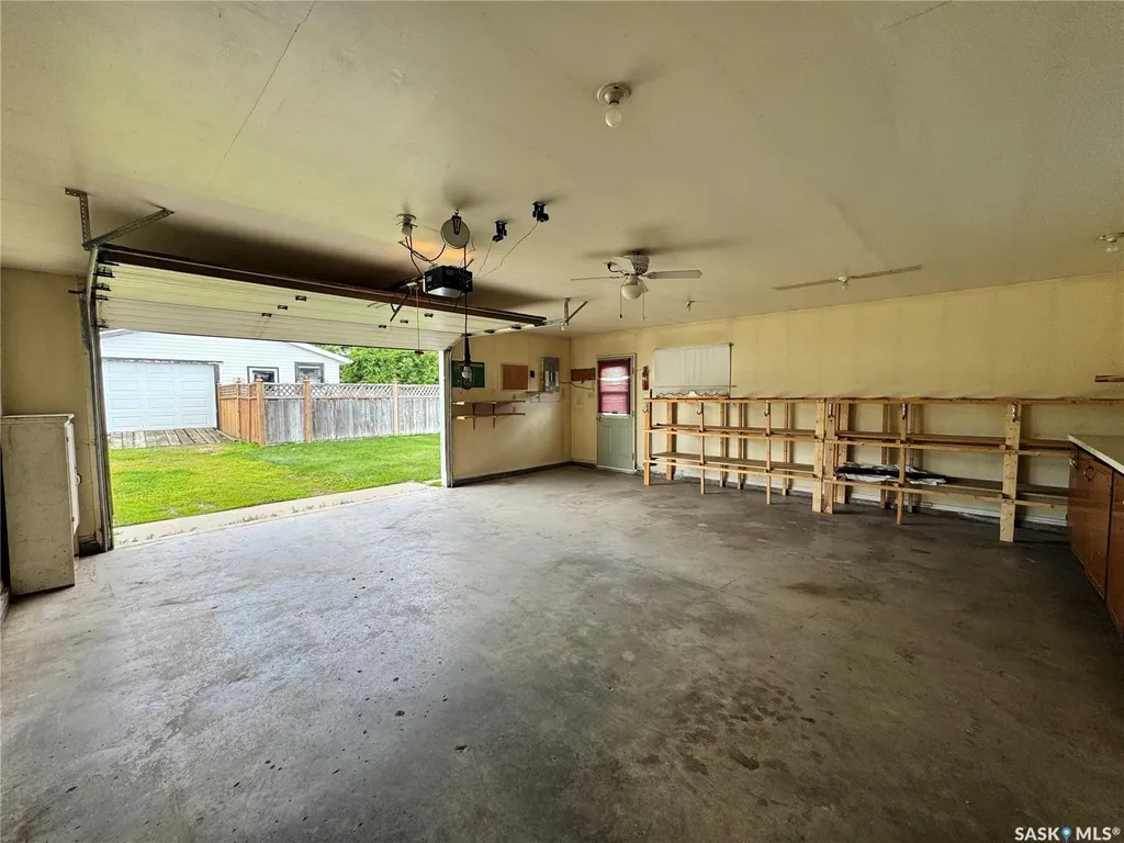 213 5th Avenue E Biggar SK S0K 0M0