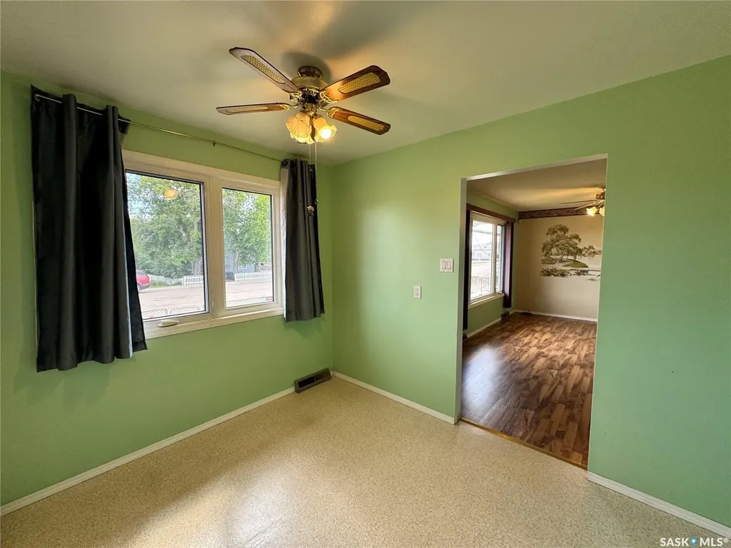 213 5th Avenue E Biggar SK S0K 0M0