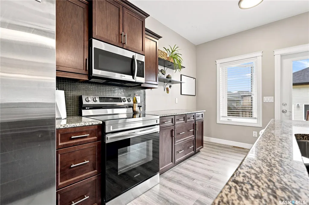 835 Lamarsh Lane Saskatoon SK S7W 1B7