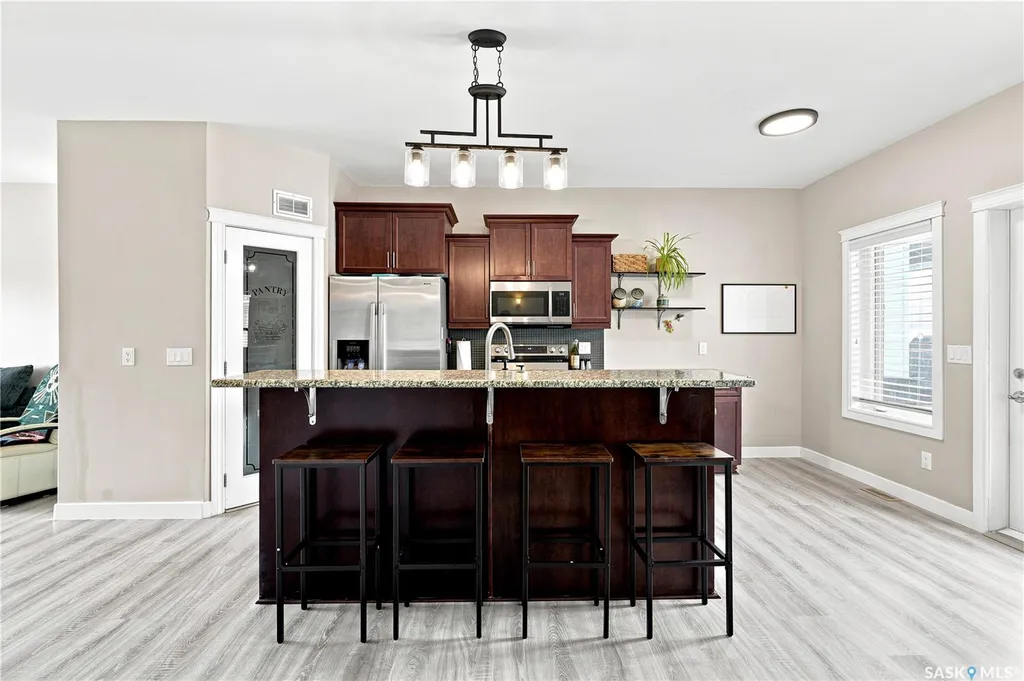 835 Lamarsh Lane Saskatoon SK S7W 1B7
