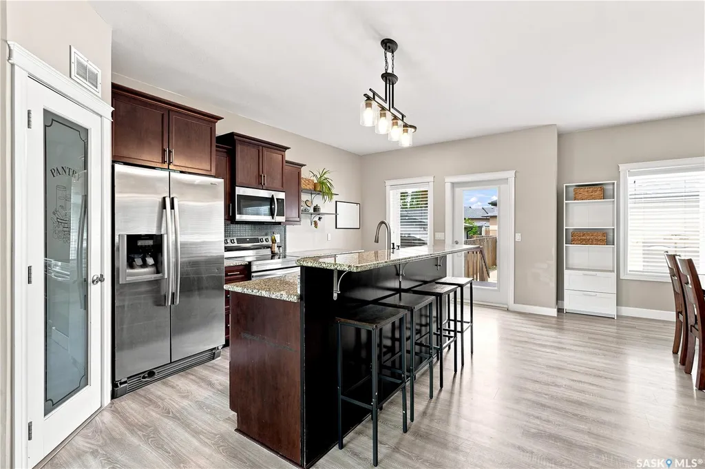 835 Lamarsh Lane Saskatoon SK S7W 1B7