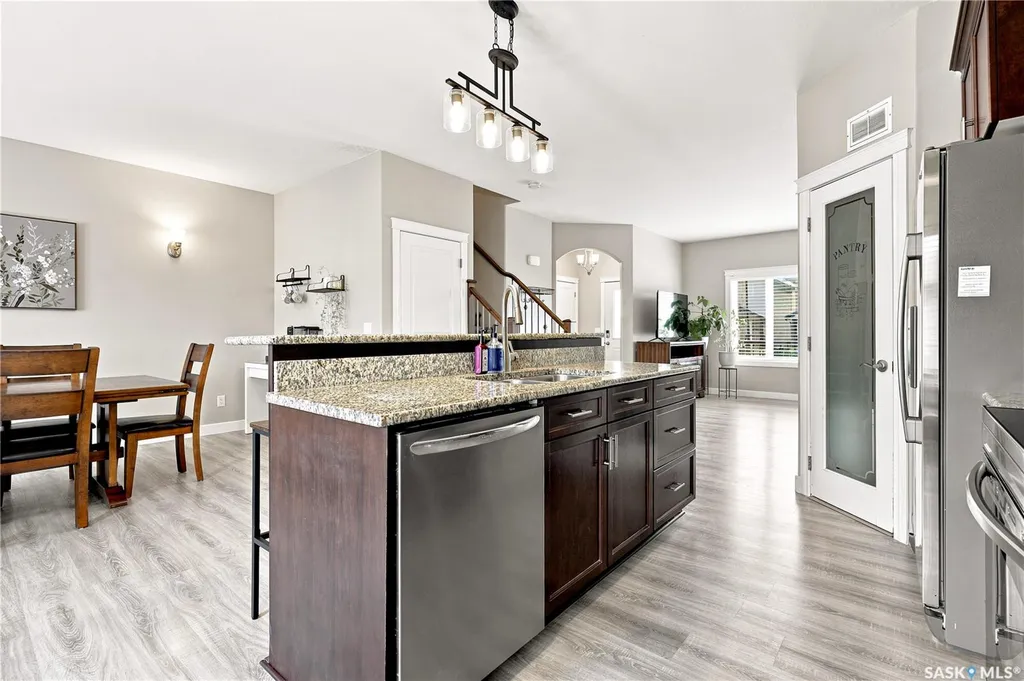 835 Lamarsh Lane Saskatoon SK S7W 1B7