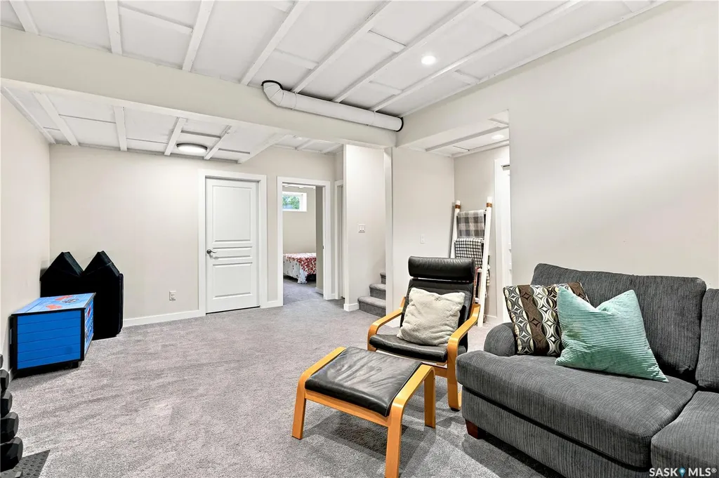 835 Lamarsh Lane Saskatoon SK S7W 1B7