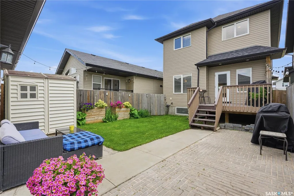 835 Lamarsh Lane Saskatoon SK S7W 1B7
