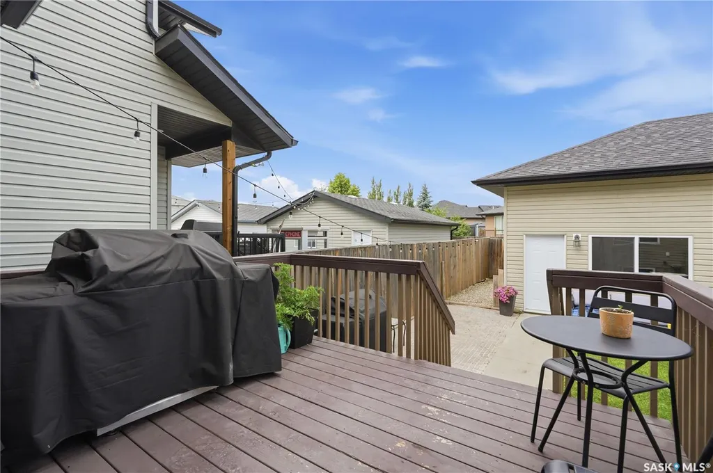 835 Lamarsh Lane Saskatoon SK S7W 1B7