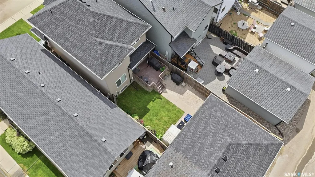 835 Lamarsh Lane Saskatoon SK S7W 1B7