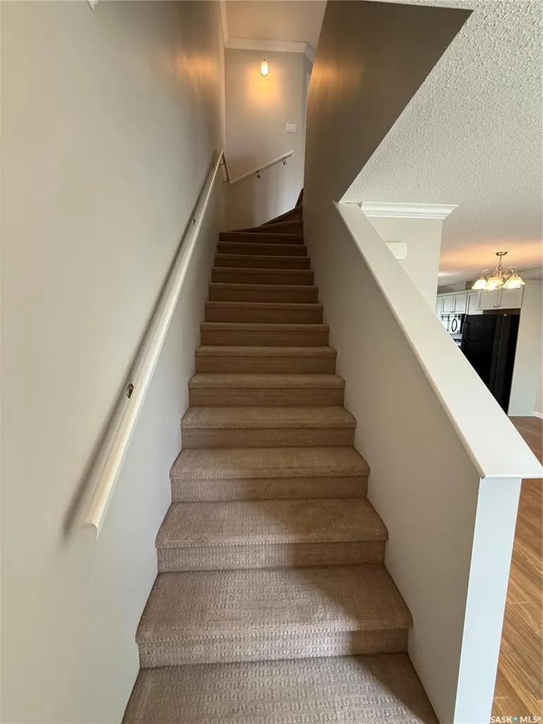 315 Hampton Circle Saskatoon SK S7R 0E9