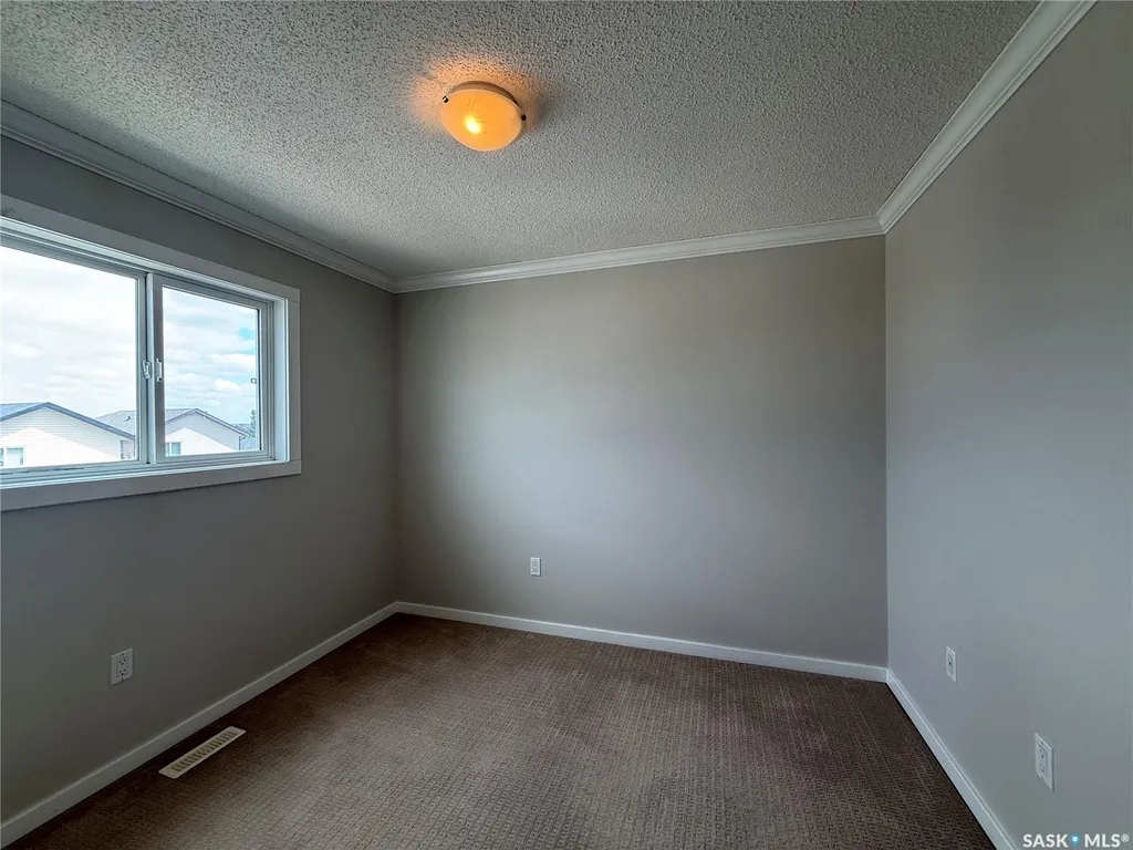 315 Hampton Circle Saskatoon SK S7R 0E9