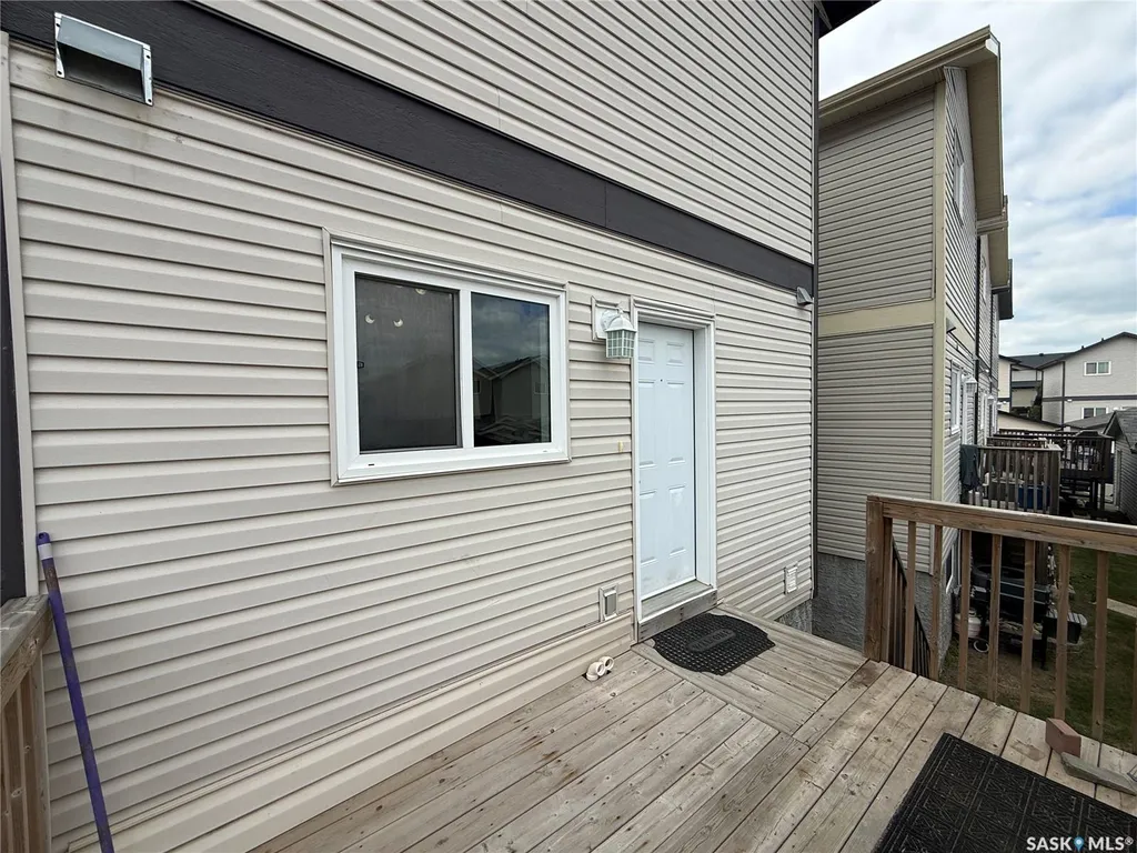 315 Hampton Circle Saskatoon SK S7R 0E9