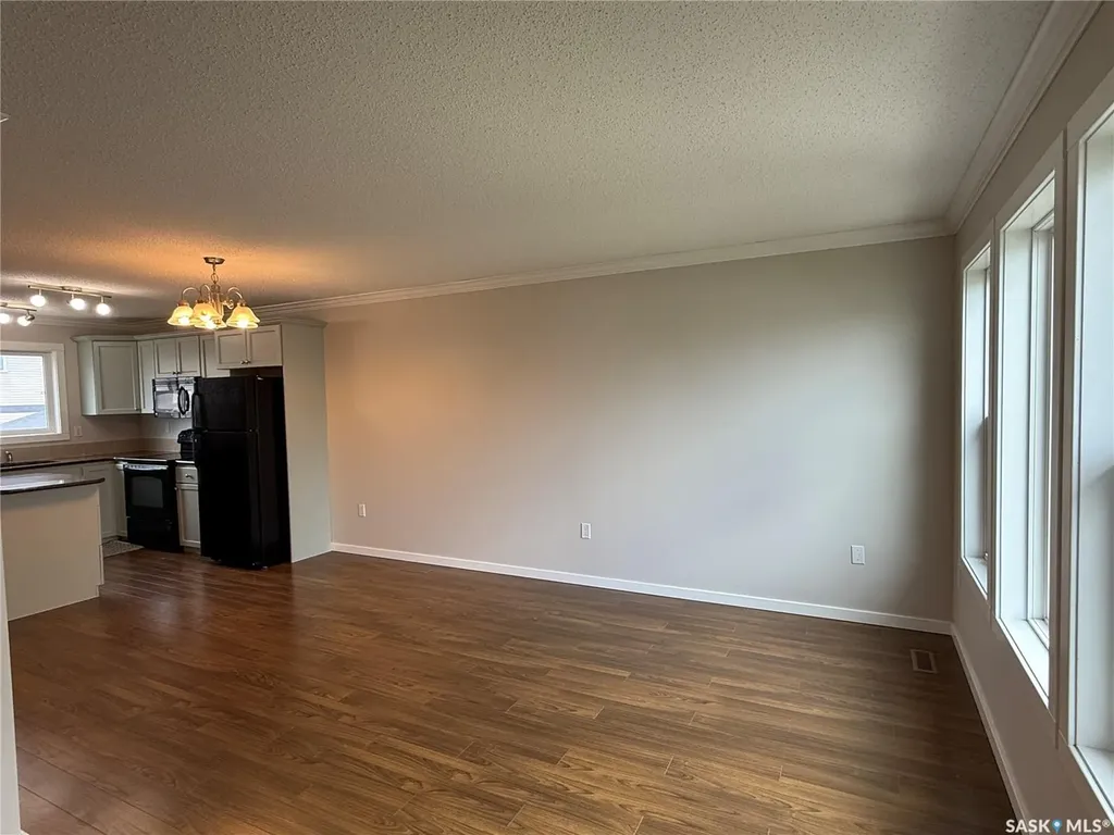 315 Hampton Circle Saskatoon SK S7R 0E9