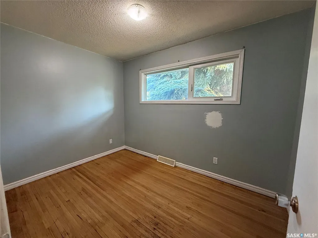 68 Wentworth Crescent Saskatoon SK S7L 4A9