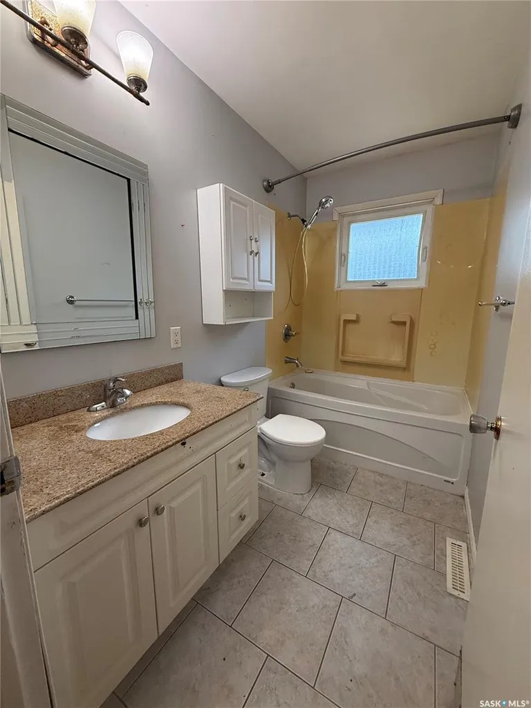 68 Wentworth Crescent Saskatoon SK S7L 4A9