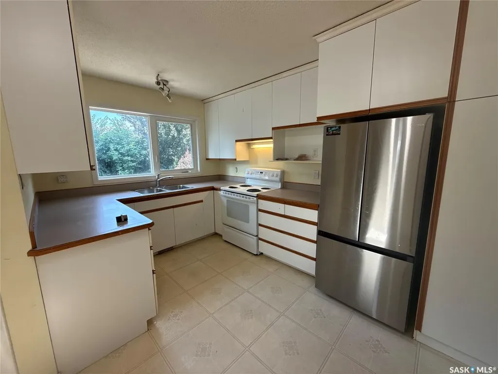 68 Wentworth Crescent Saskatoon SK S7L 4A9