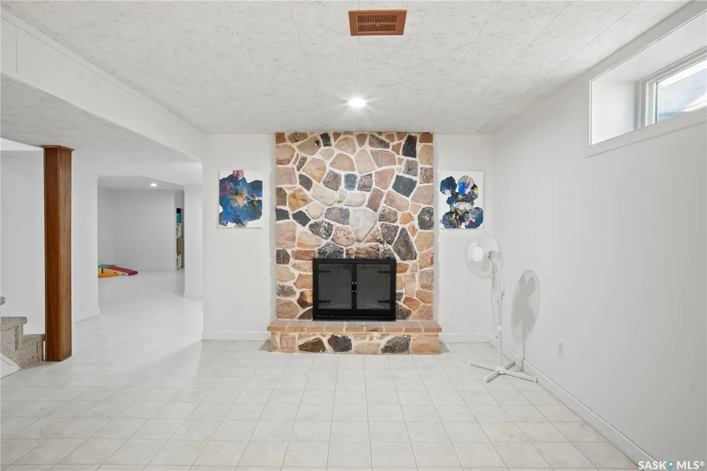 3531 Queen Street Regina SK S4S 2G1