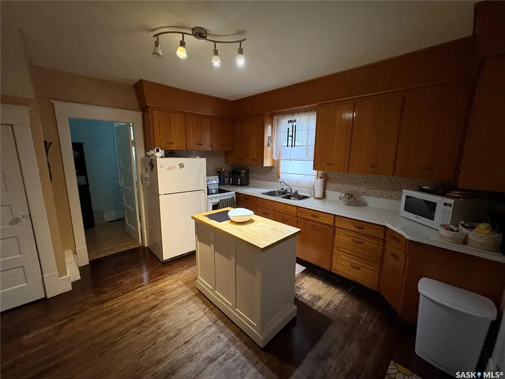 409 Second Street N Langenburg SK S0A 2A0