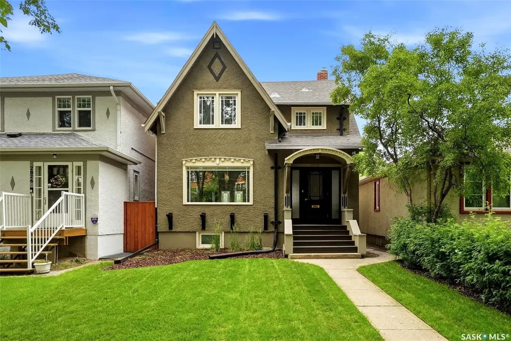 2820 College Avenue Regina SK S4T 1V2