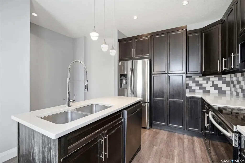 219 Ells Crescent Saskatoon SK S7L 6J4