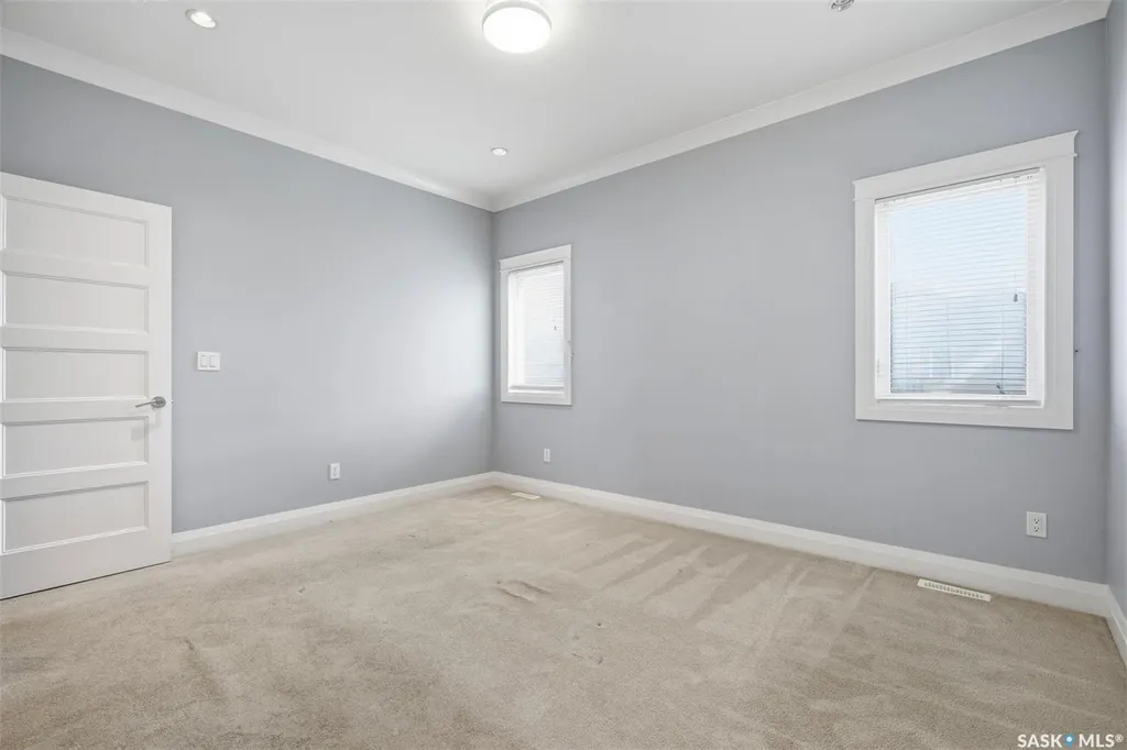 219 Ells Crescent Saskatoon SK S7L 6J4