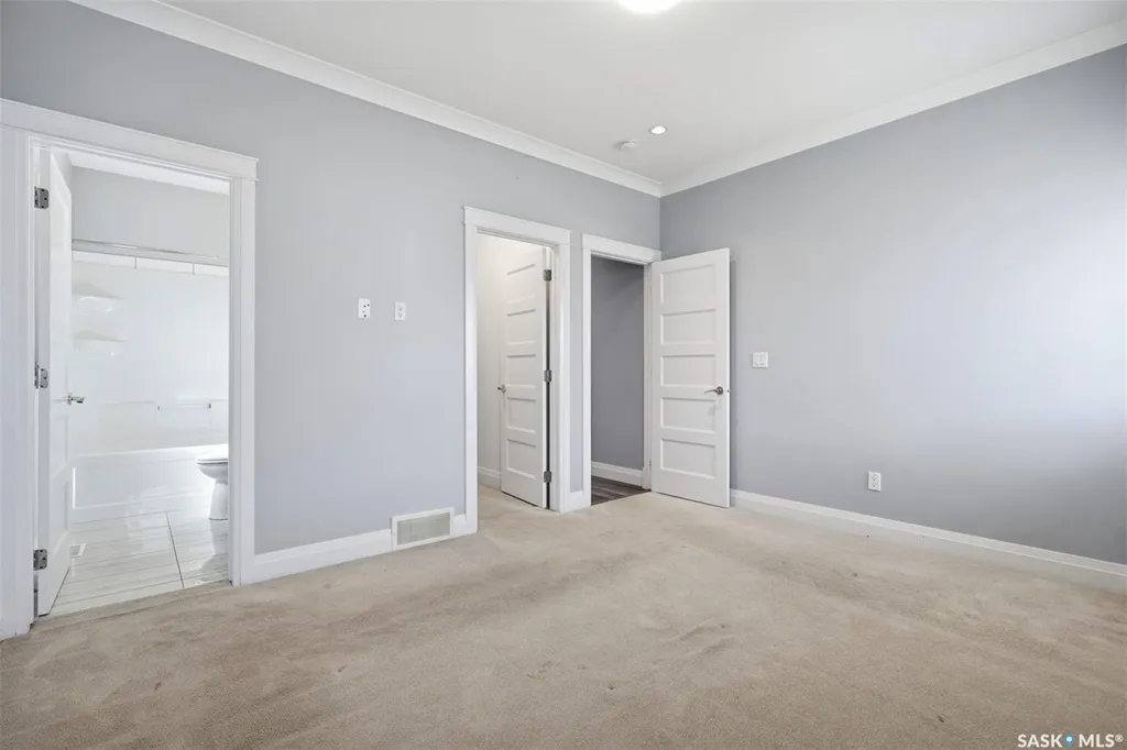 219 Ells Crescent Saskatoon SK S7L 6J4