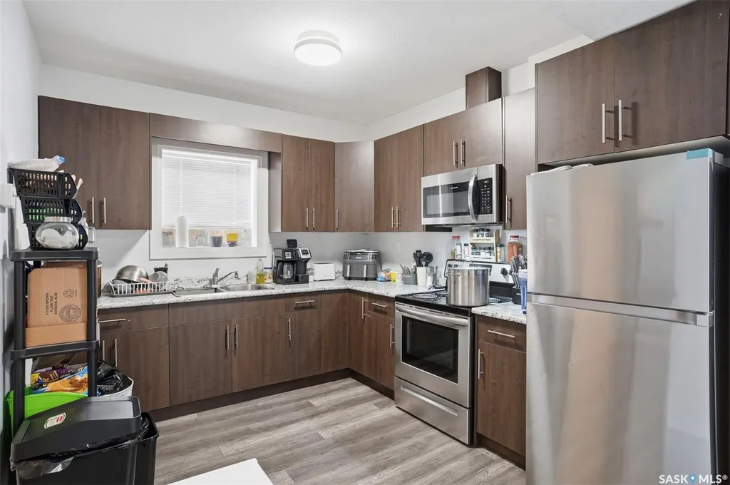 219 Ells Crescent Saskatoon SK S7L 6J4