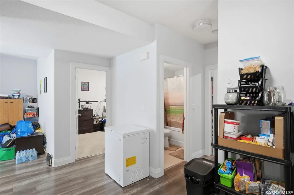 219 Ells Crescent Saskatoon SK S7L 6J4