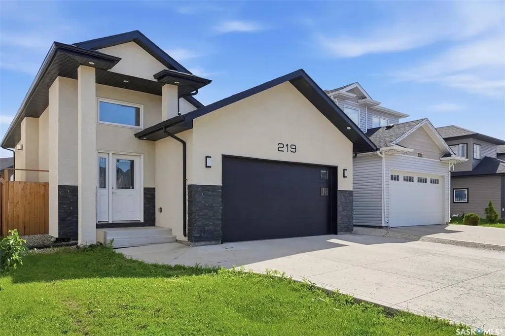 219 Ells Crescent Saskatoon SK S7L 6J4