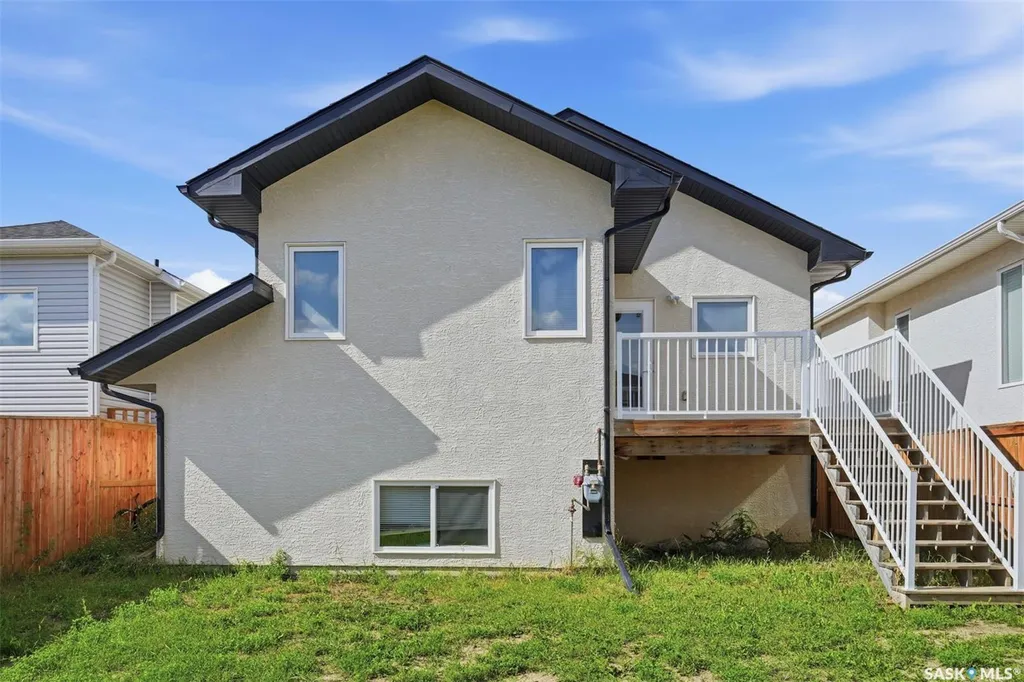 219 Ells Crescent Saskatoon SK S7L 6J4