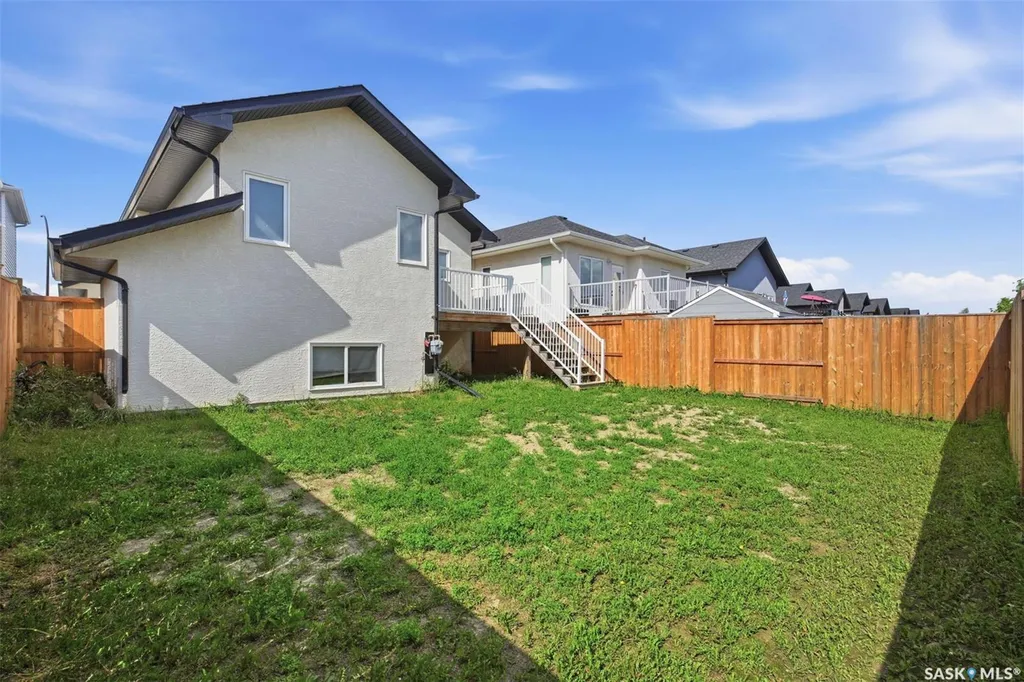 219 Ells Crescent Saskatoon SK S7L 6J4