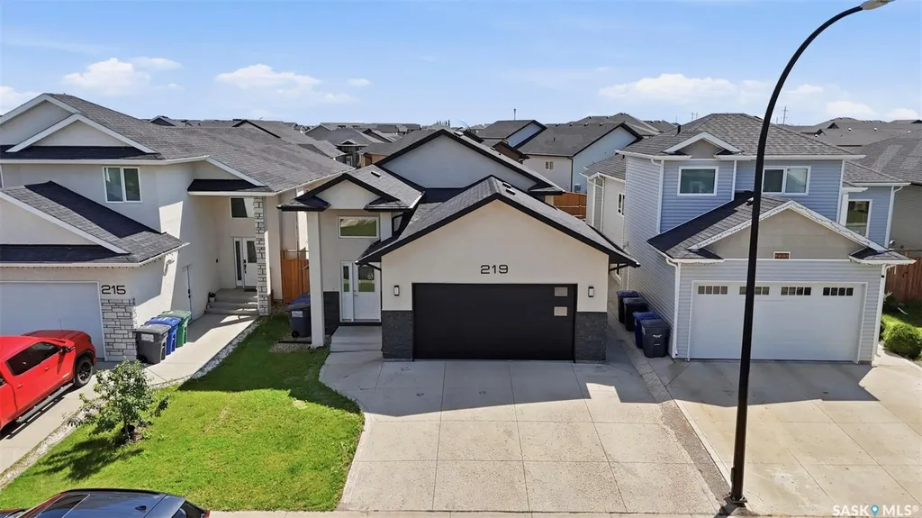 219 Ells Crescent Saskatoon SK S7L 6J4