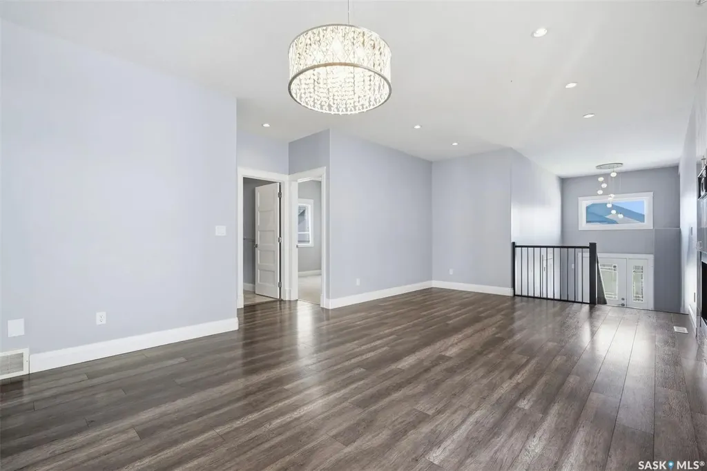 219 Ells Crescent Saskatoon SK S7L 6J4