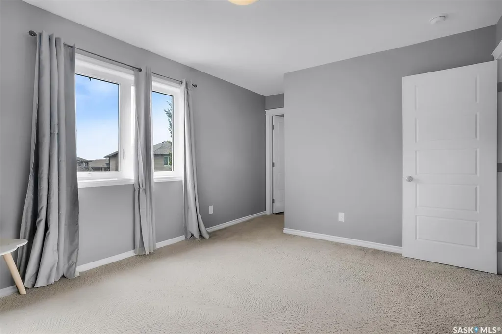 222 Pringle Lane Saskatoon SK S7T 0S3