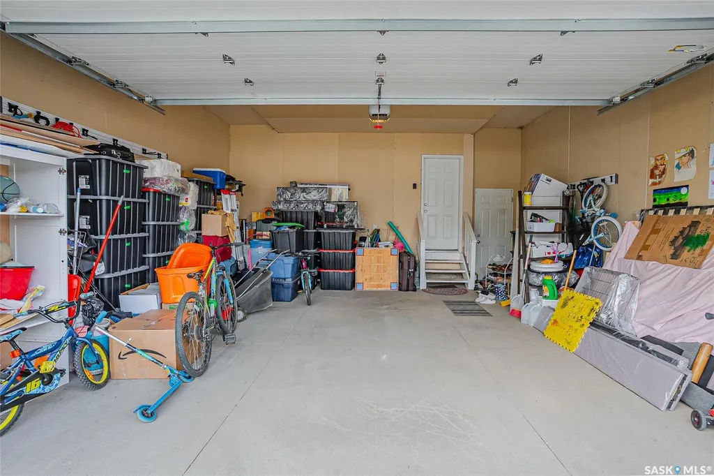 222 Pringle Lane Saskatoon SK S7T 0S3