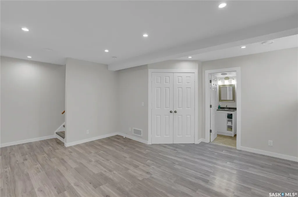 5652 Gordon Road Regina SK S4W 0M1