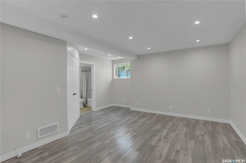 5652 Gordon Road Regina SK S4W 0M1