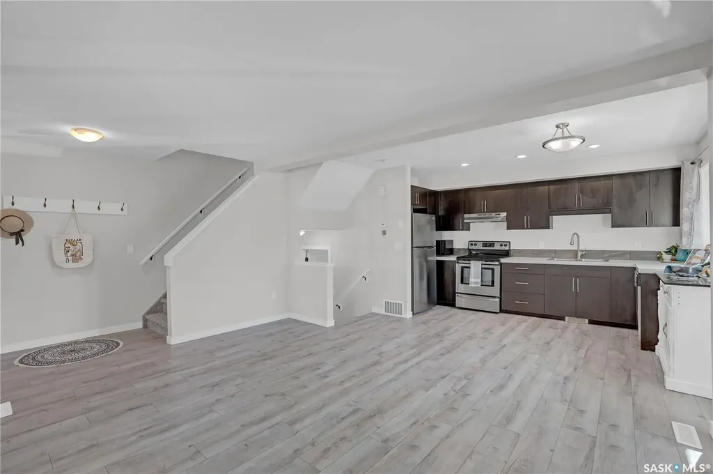 5652 Gordon Road Regina SK S4W 0M1