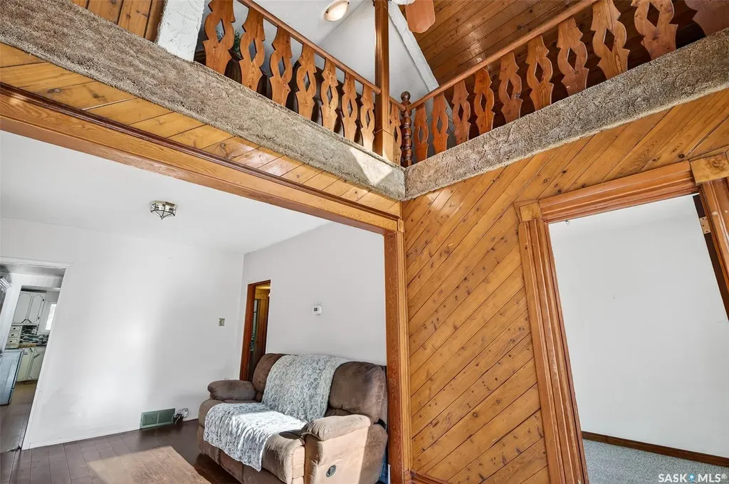 528 Ominica Street E Moose Jaw SK S6H 0H3