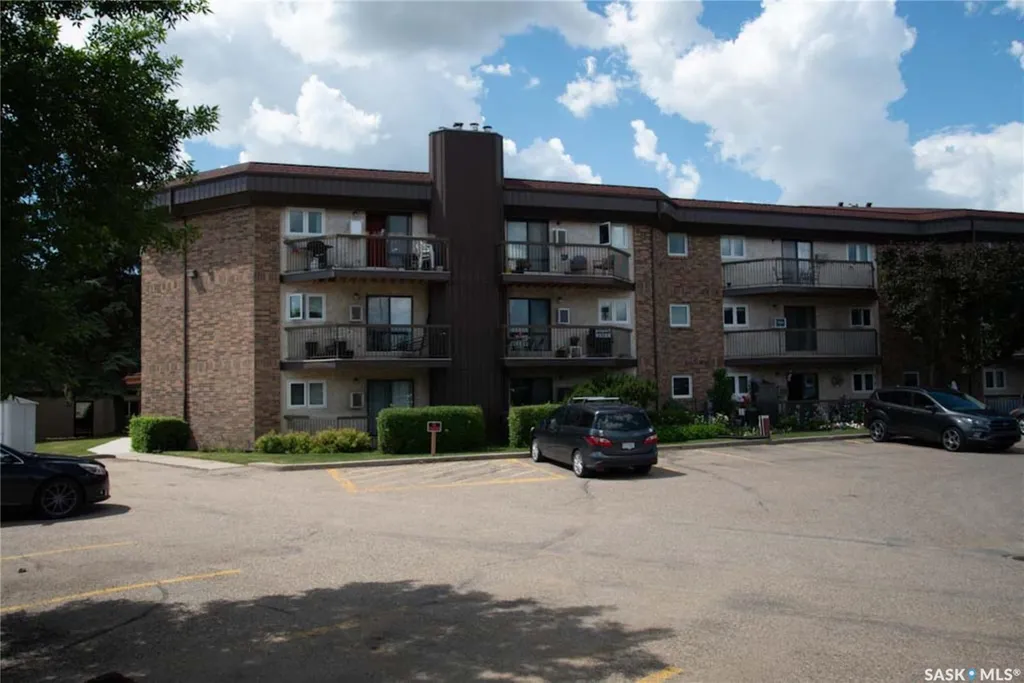 730A Heritage Lane Saskatoon SK S7H 5M6