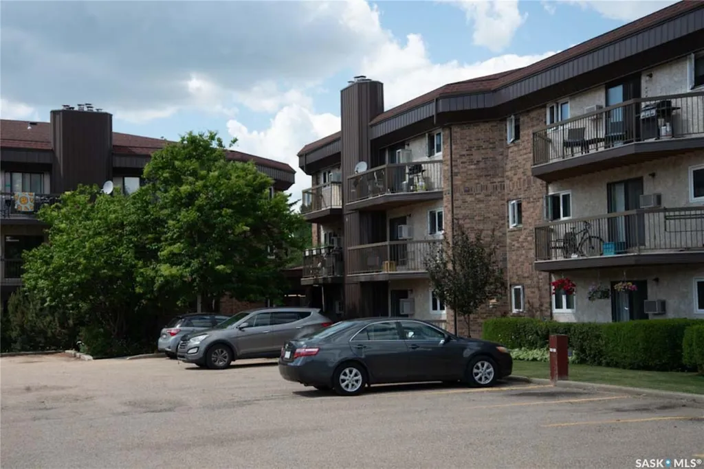 730A Heritage Lane Saskatoon SK S7H 5M6