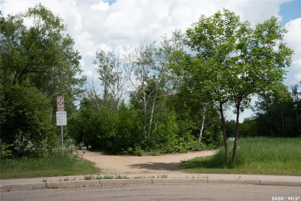 730A Heritage Lane Saskatoon SK S7H 5M6