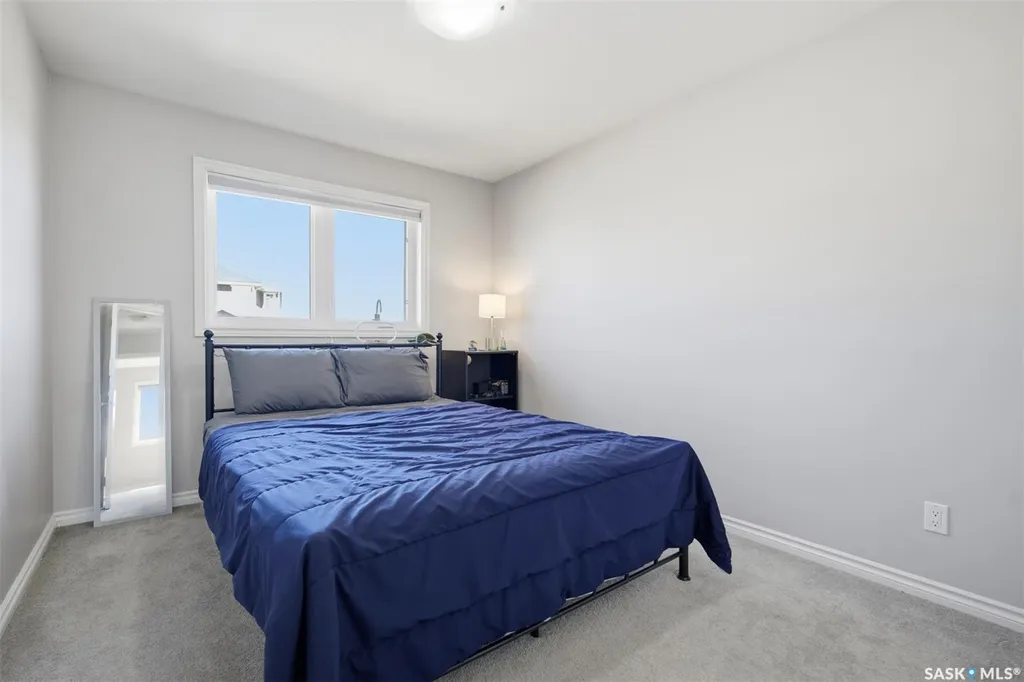 527 Pringle Crescent Saskatoon SK S7T 0S7
