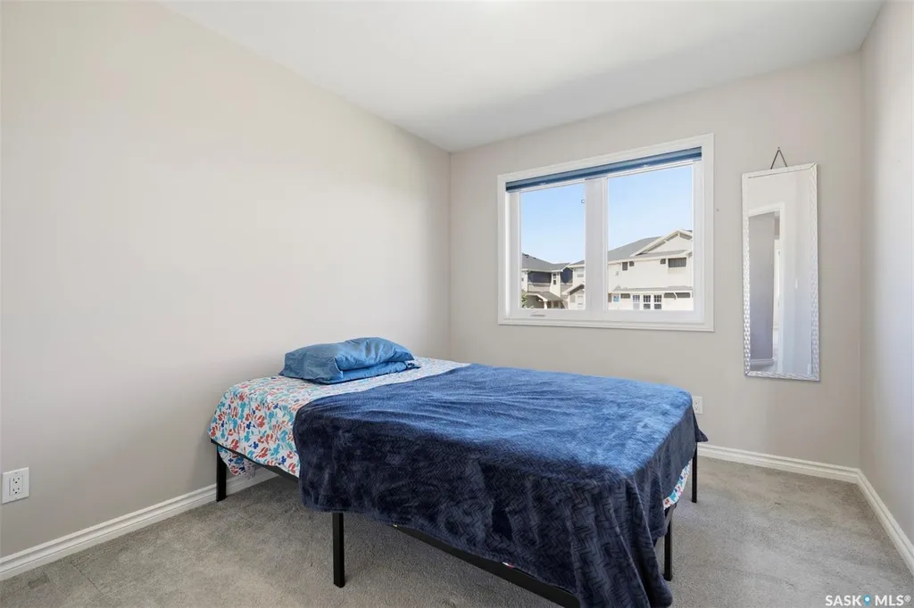 527 Pringle Crescent Saskatoon SK S7T 0S7